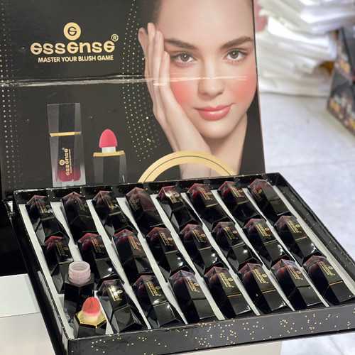 رژگونه مایع پد دار اسنس اصلی