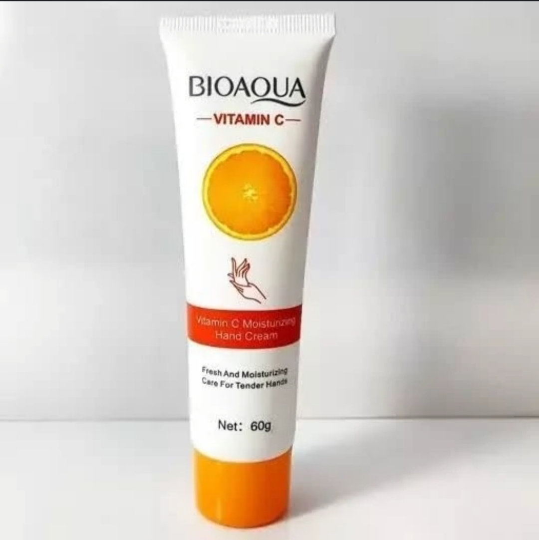 کرم آبرسان ومرطوب کننده حاوی ویتامین سی (c) BIOAOUA