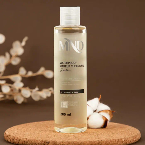 محلول پاک کننده آرایش ضدآب مناسب انواع پوست ام ان دی 200 میلیلیتر
